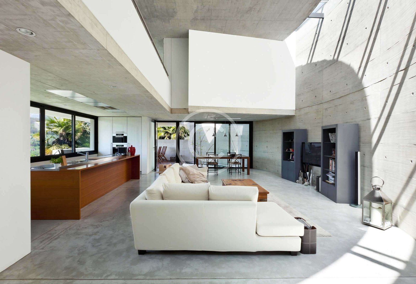 Central Town Mansion